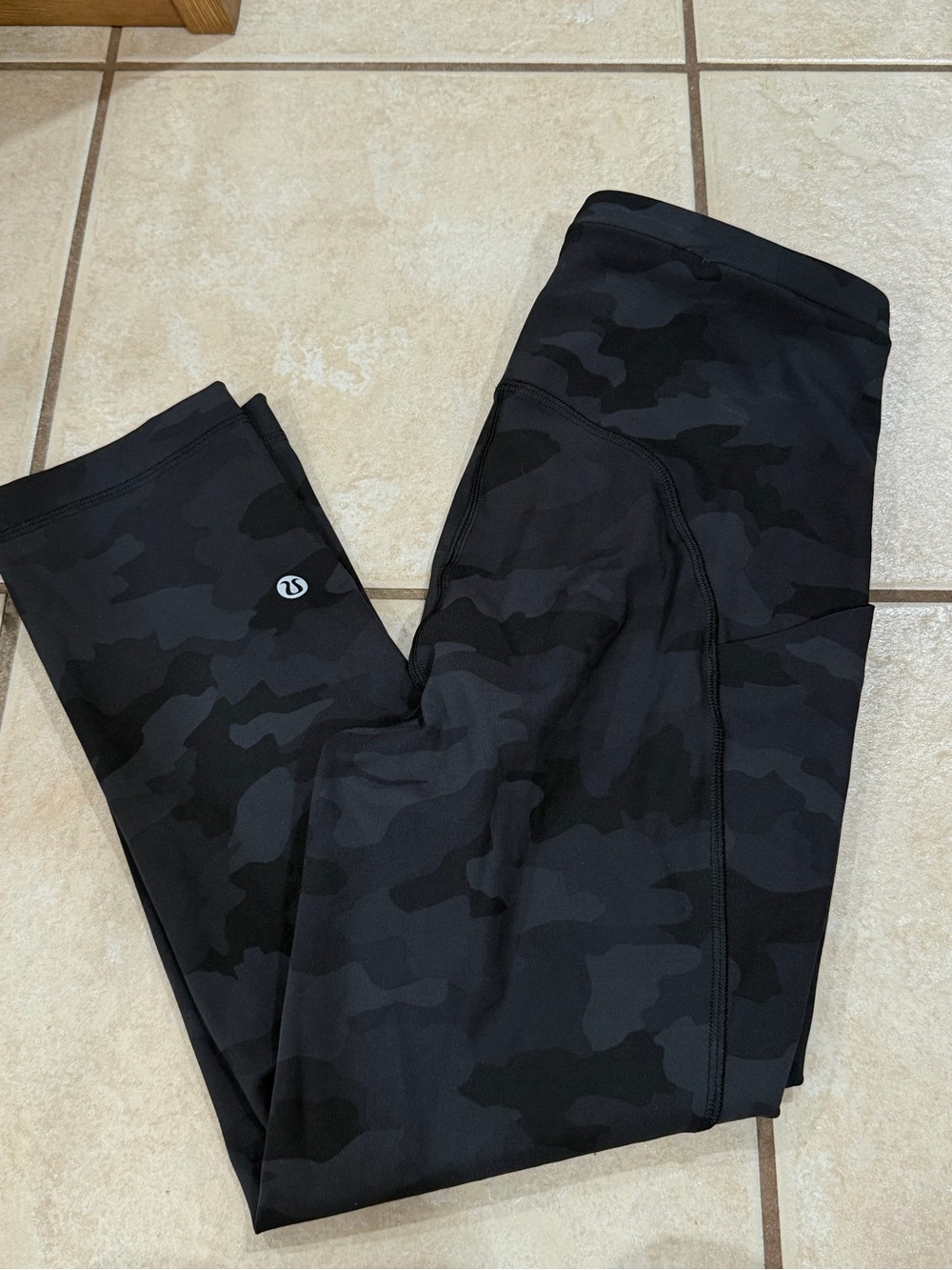 Lululemon Women Swift Speed High Rise Crop 21” - Picture 1 of 3